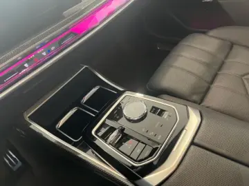 BMW 750 e xDrive M Sport Pro 21