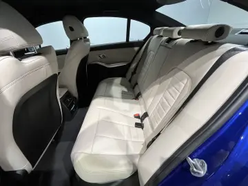 BMW 320d xDrive M Sportpaket ad.LED HiFi Kamera