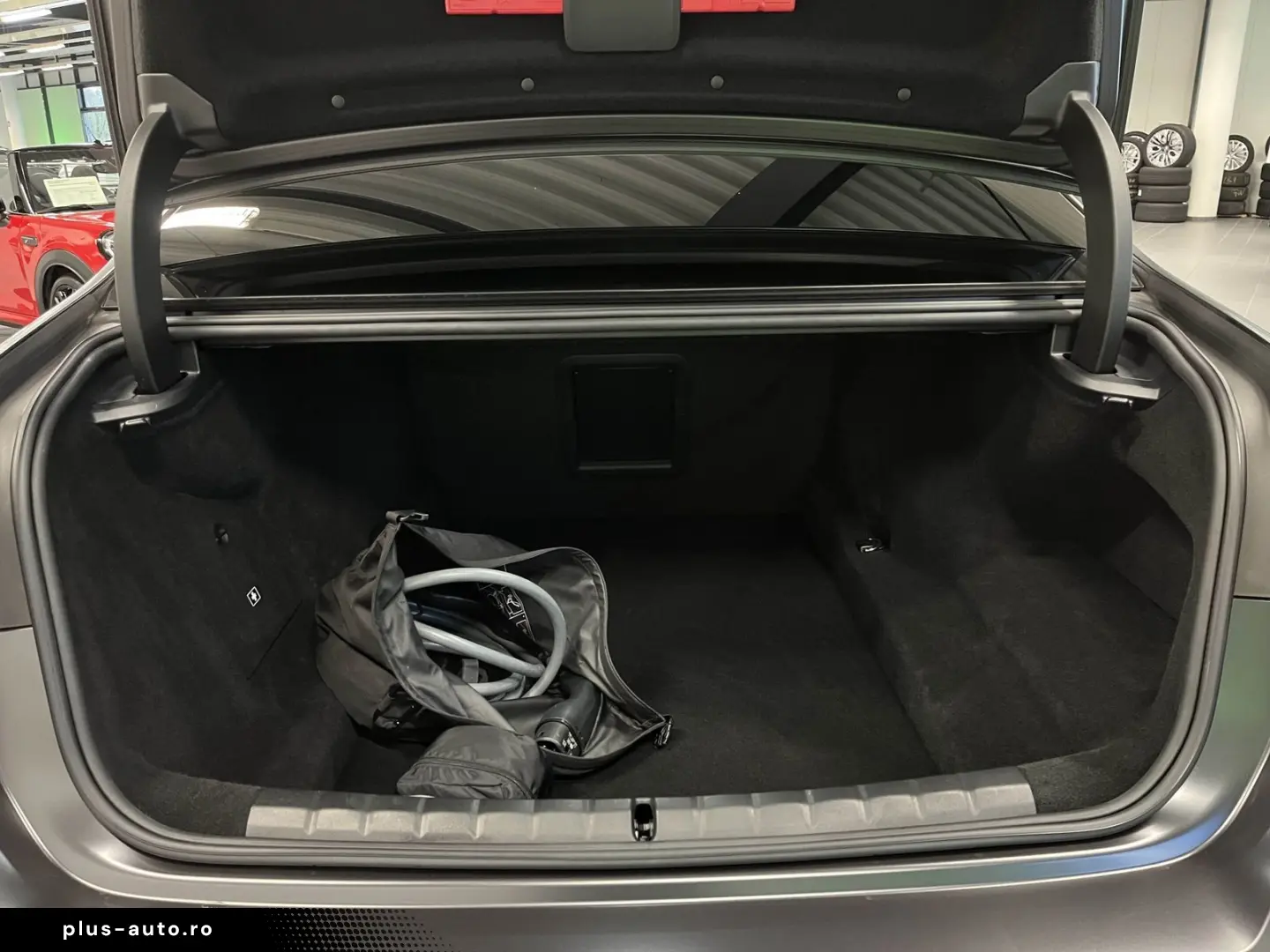 BMW 750e xDrive M Sport Pro TV