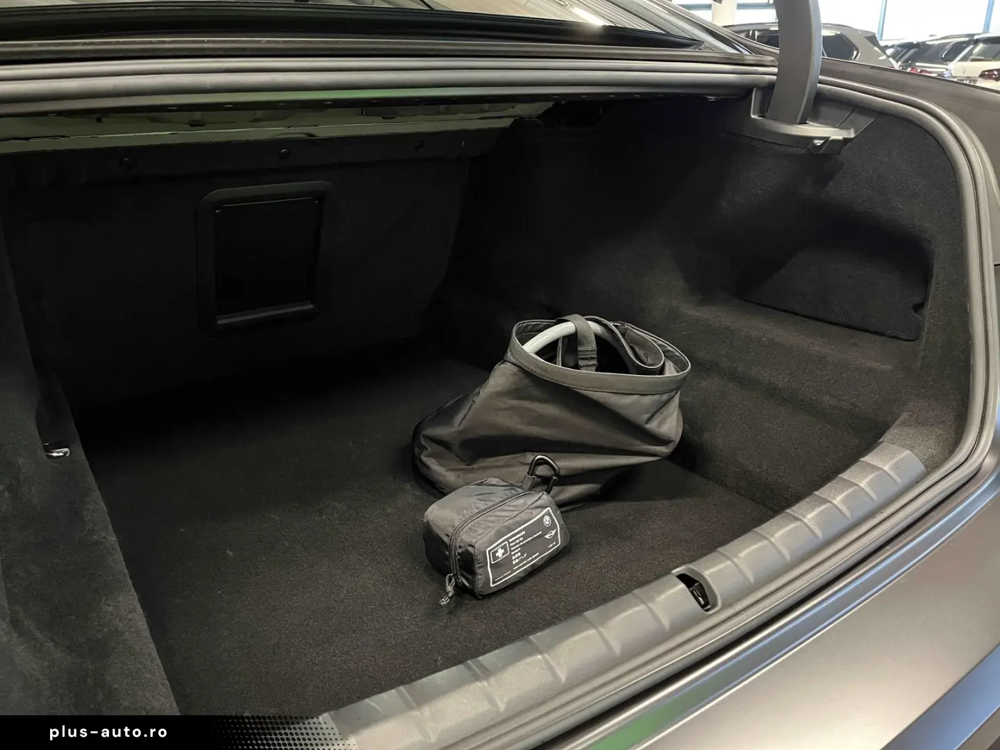 BMW 750e xDrive M Sport Pro TV