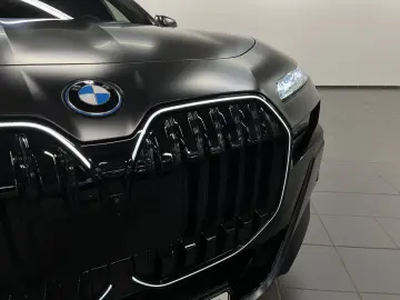 BMW 750e xDrive M Sport Pro TV