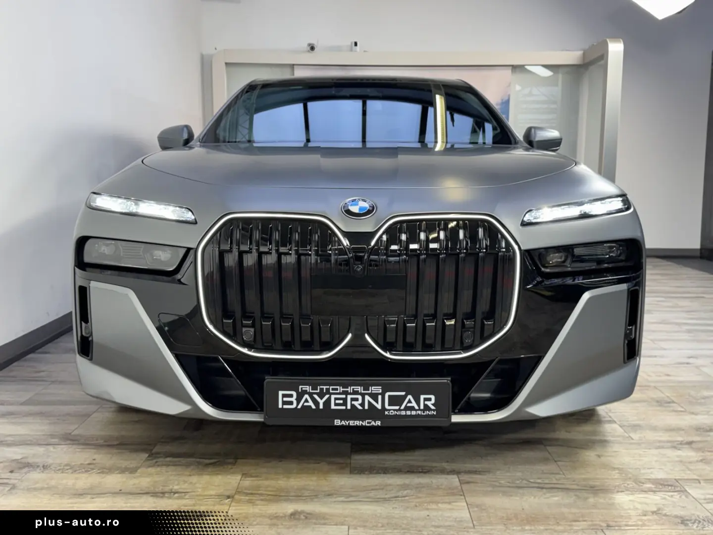 BMW 740d xDrive M Sport Pro TV Executive Lounge