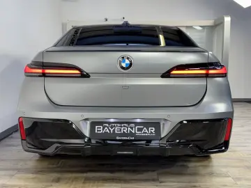 BMW 740d xDrive M Sport Pro TV Executive Lounge