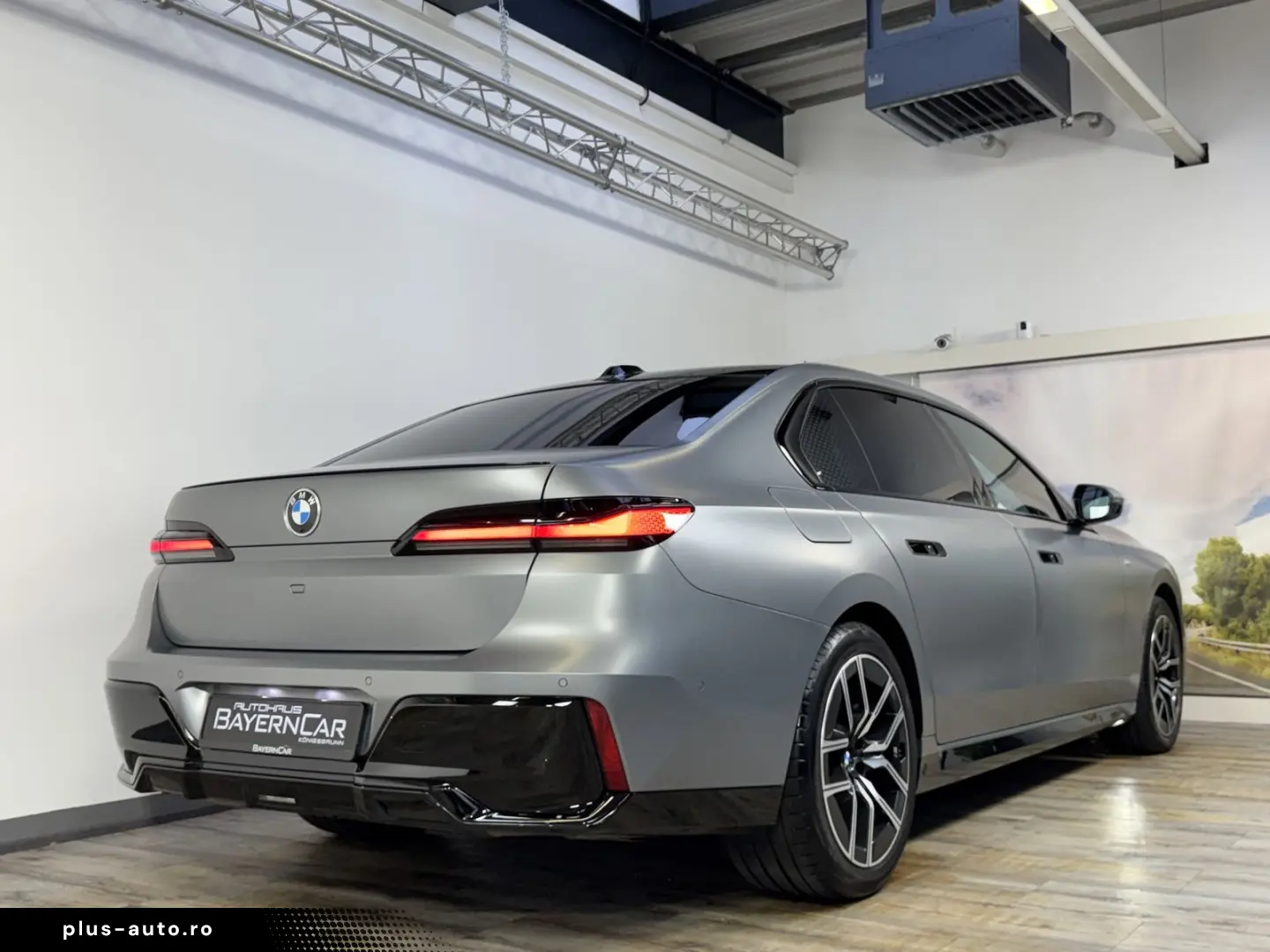 BMW 740d xDrive M Sport Pro TV Executive Lounge