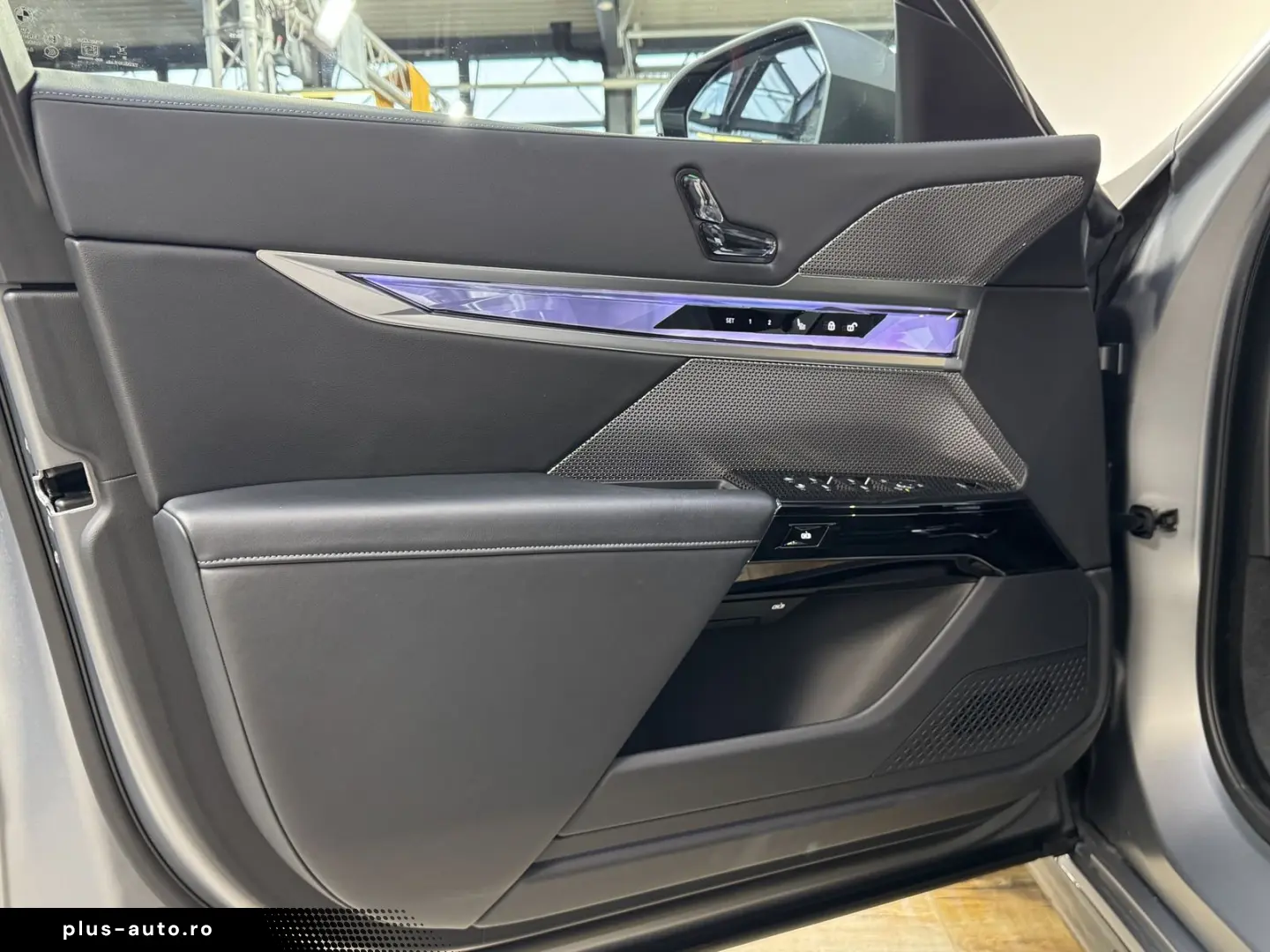 BMW 740d xDrive M Sport Pro TV Executive Lounge