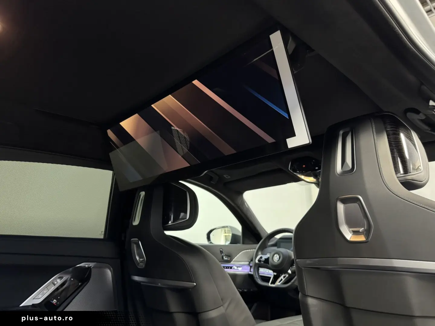 BMW 740d xDrive M Sport Pro TV Executive Lounge