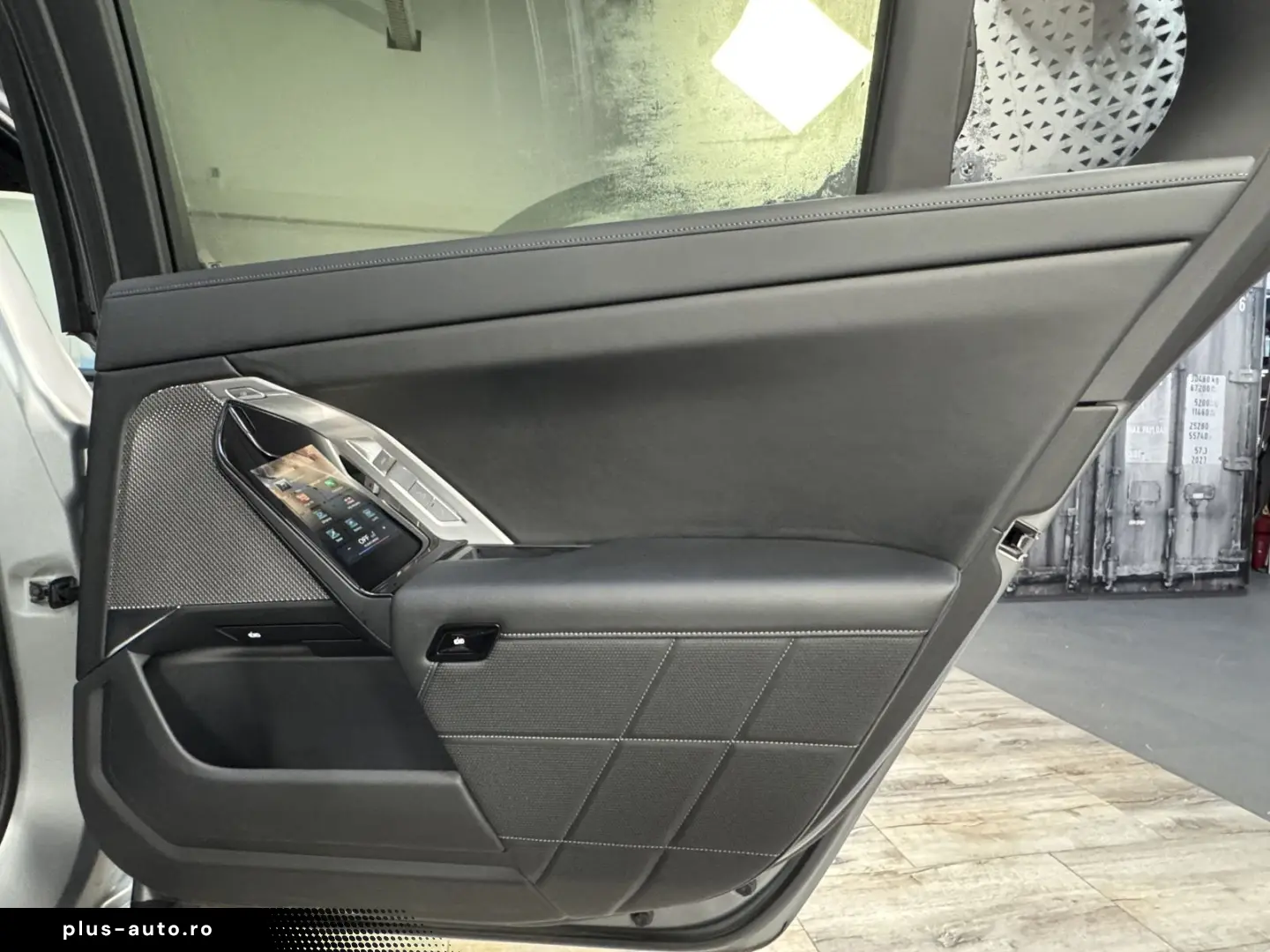 BMW 740d xDrive M Sport Pro TV Executive Lounge