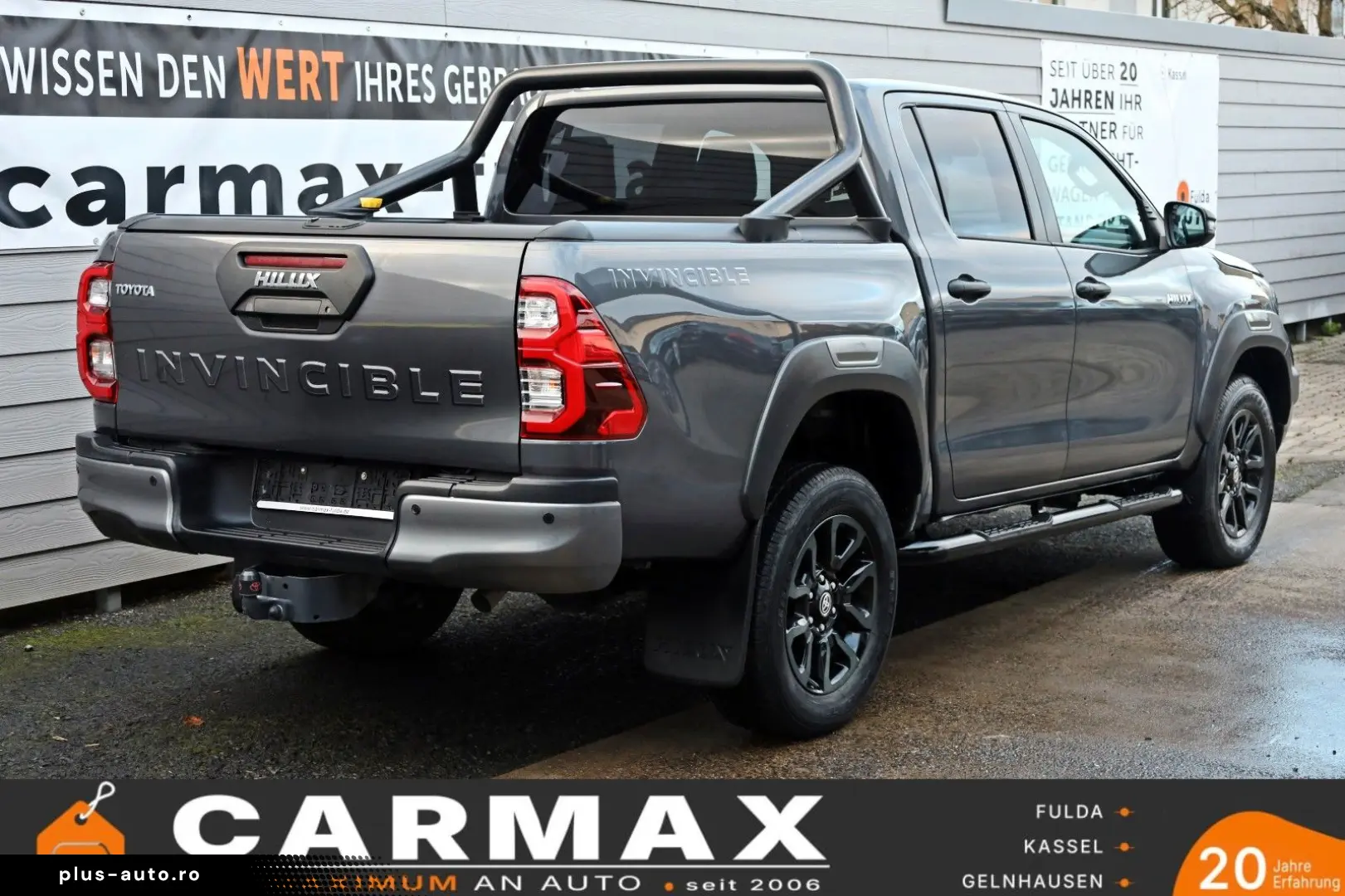 TOYOTA Hilux 2.8 D-4D Invincible Leder ACC Rollo AHK