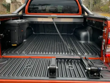 TOYOTA Hilux2.8 D-4D 4X4 DOUBLE INVINCIBLE NET  47990