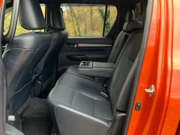 TOYOTA Hilux2.8 D-4D 4X4 DOUBLE INVINCIBLE NET  47990