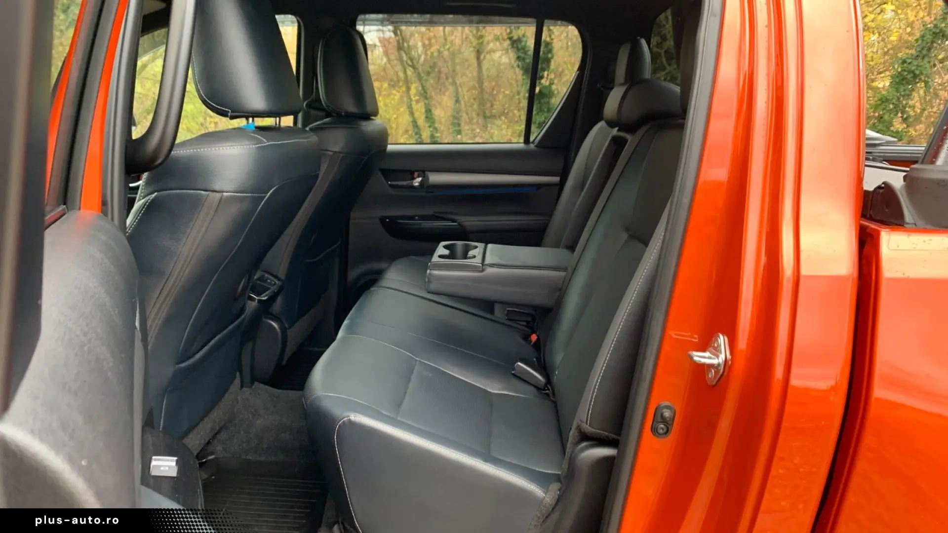 TOYOTA Hilux2.8 D-4D 4X4 DOUBLE INVINCIBLE NET  47990