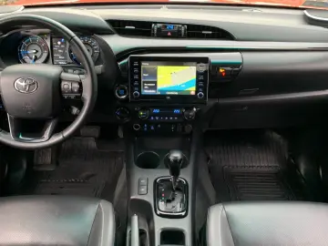 TOYOTA Hilux2.8 D-4D 4X4 DOUBLE INVINCIBLE NET  47990