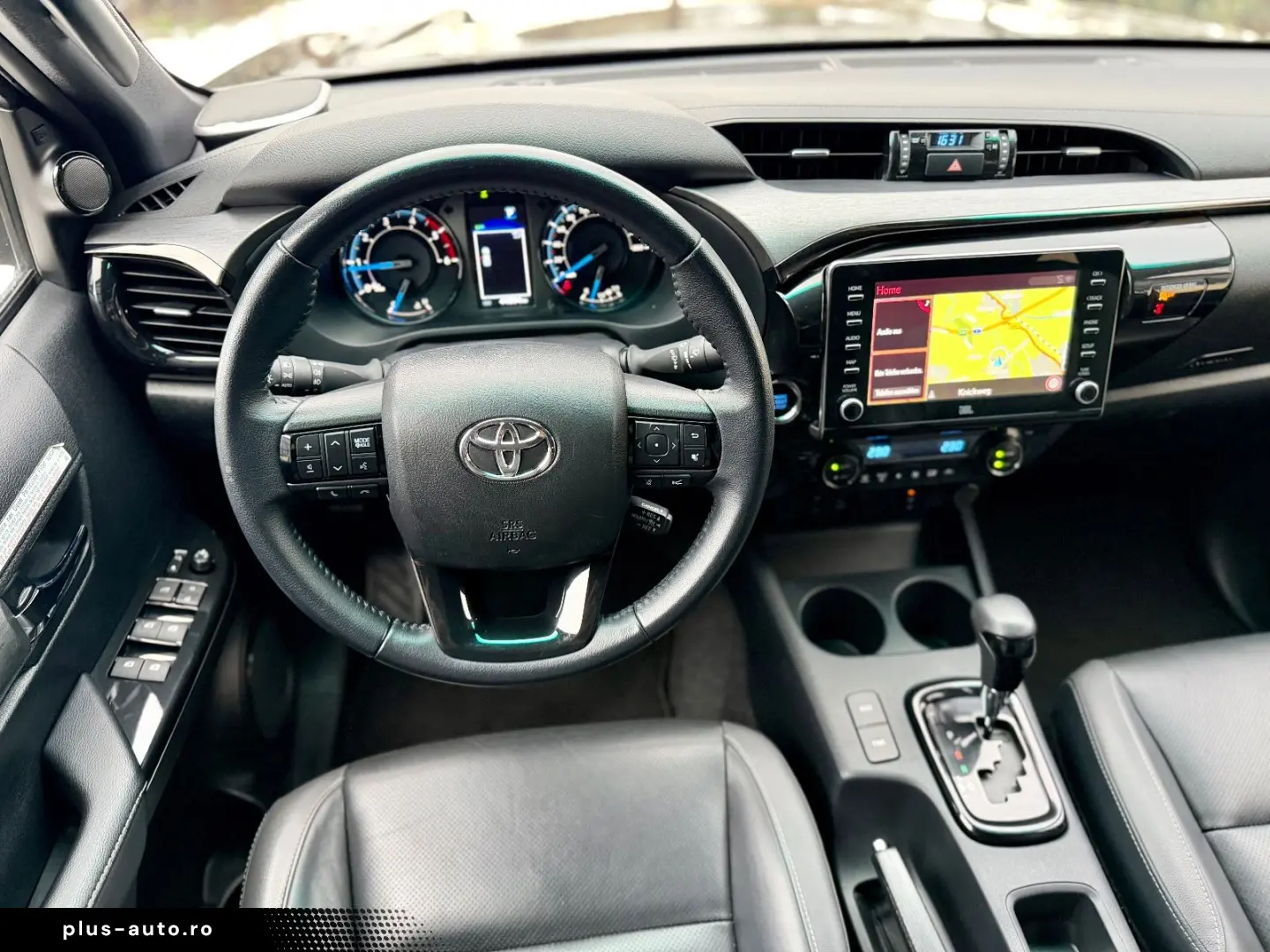 TOYOTA Hilux 2.8 D-4D 4Wd Invincible JBL AHK Rollo Büge