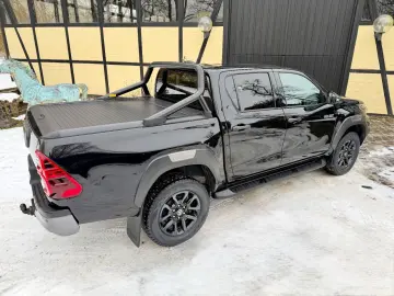 TOYOTA Hilux 2.8 D-4D 4Wd Invincible JBL AHK Rollo Büge