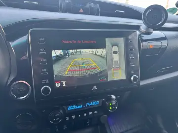 TOYOTA Hilux Double Cab Invincible 4x4 RFK AHK