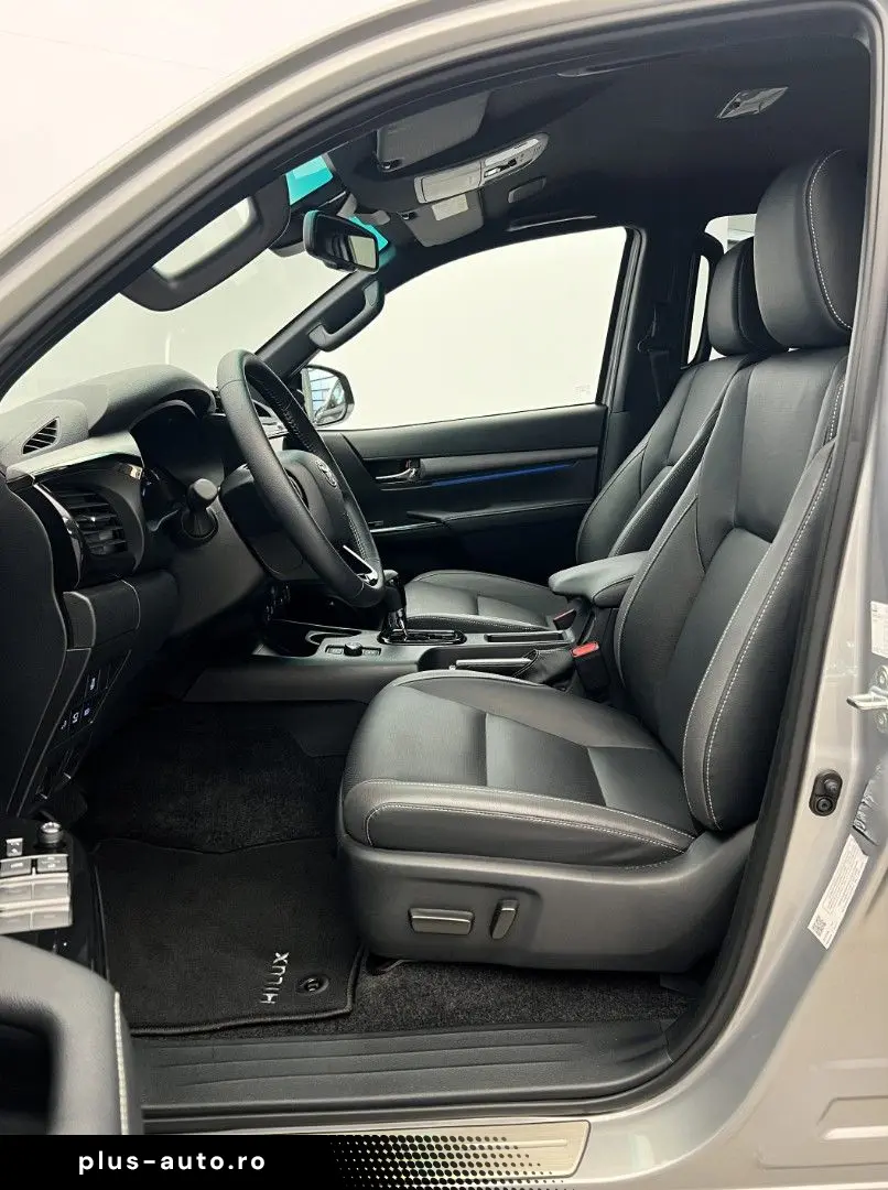 TOYOTA Hilux 2.8 D4-D Invincible MY2025 Mild HYBRID AHK