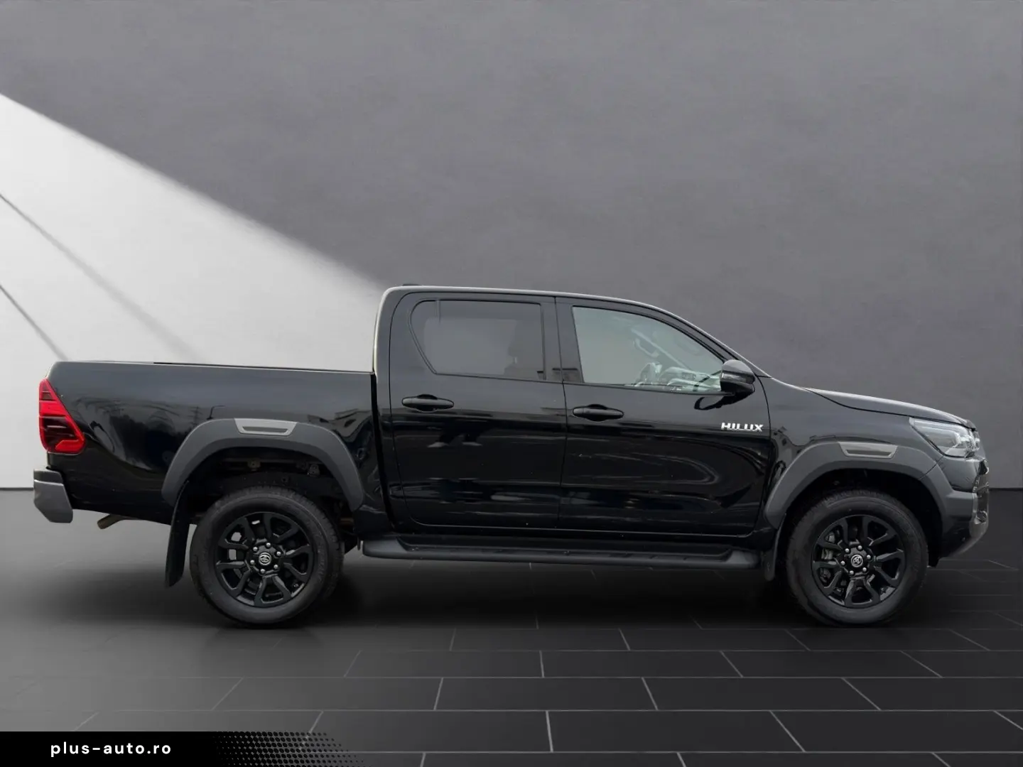 TOYOTA Hilux DOUBLE CAB INVINCIBLE 4x4  INVINCIBLE