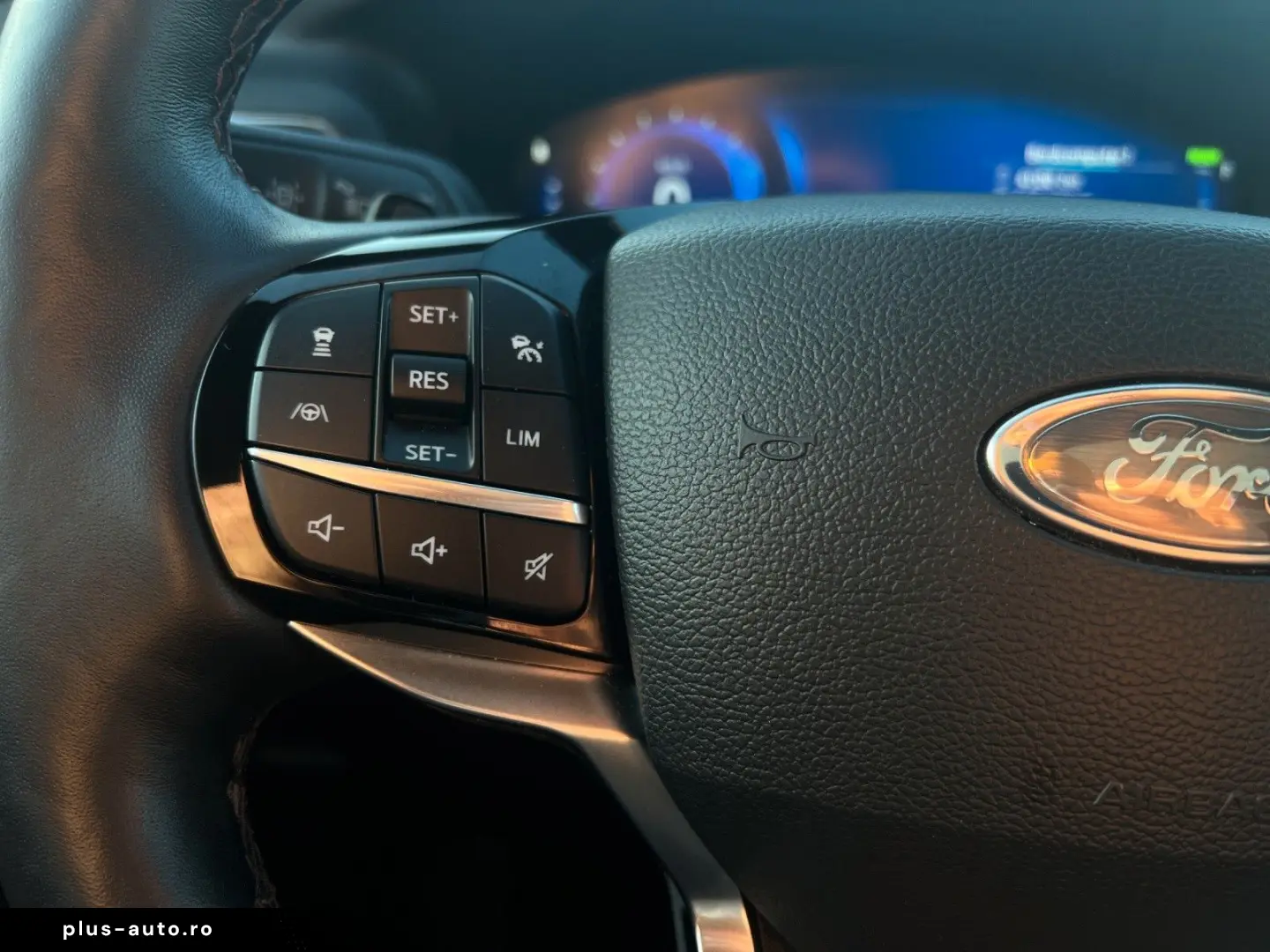 FORD Explorer 3 0l Plug-In Hybrid 4x4 Platinum Autom.