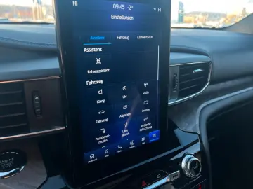 FORD Explorer 3 0l Plug-In Hybrid 4x4 Platinum Autom.