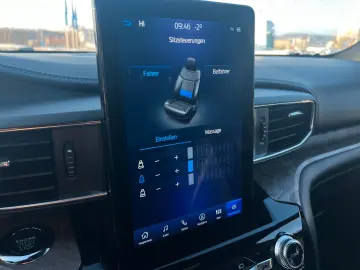 FORD Explorer 3 0l Plug-In Hybrid 4x4 Platinum Autom.