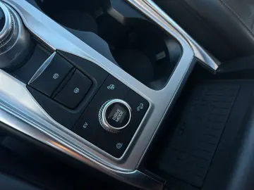 FORD Explorer 3 0l Plug-In Hybrid 4x4 Platinum Autom.