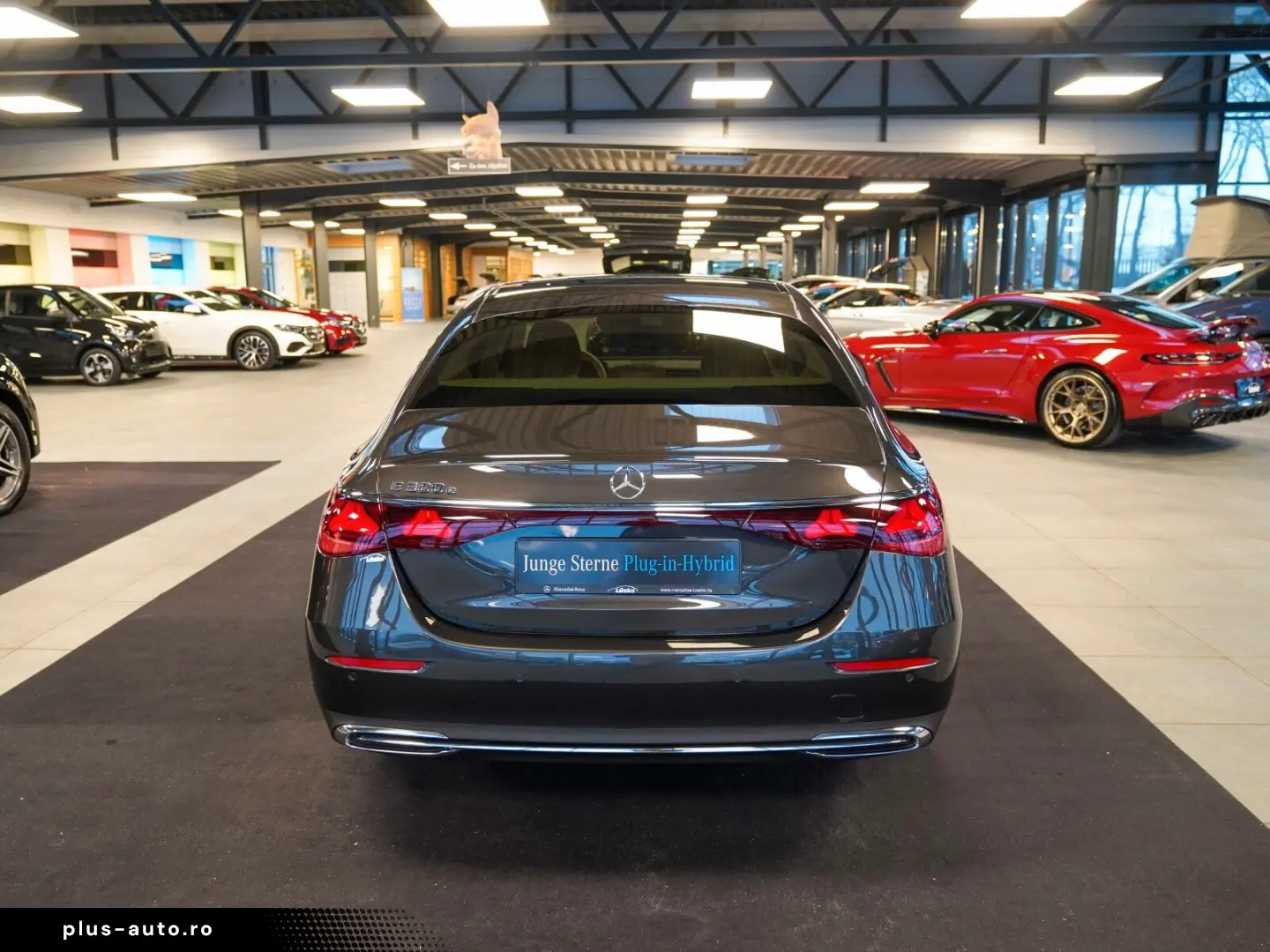 MERCEDES-BENZ E 300 e