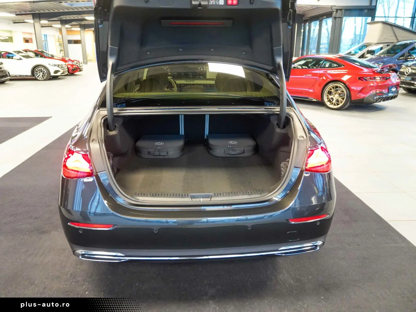 MERCEDES-BENZ E 300 e