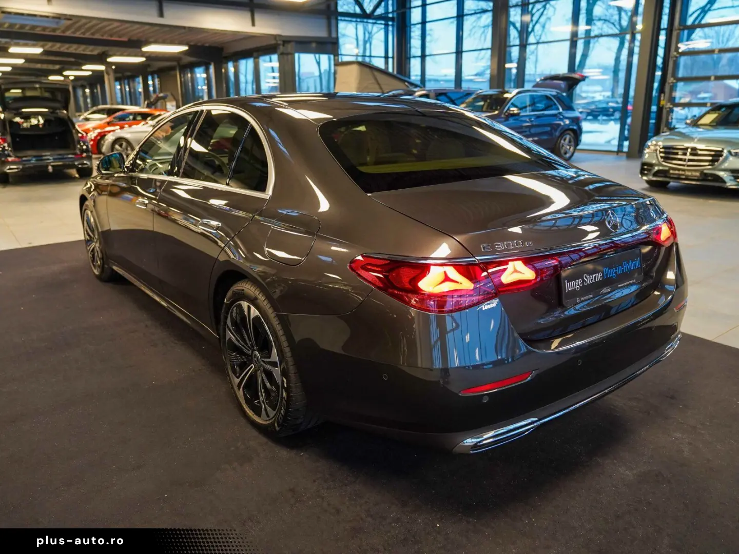 MERCEDES-BENZ E 300 e