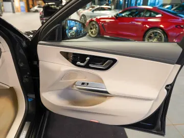 MERCEDES-BENZ E 300 e