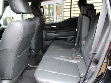 Toyota Land Cruiser Executive 2.8