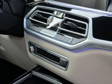 BMW X7 M50D  400PS  FULL INDIVIDUAL BUYBACK