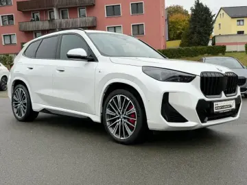 BMW X1 xDrive23i M Sportpaket ACC AHK MEMORY H K LED