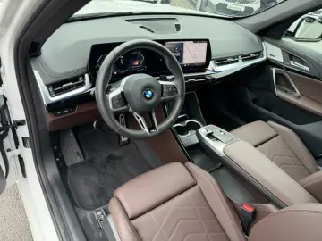 BMW X1 xDrive23i M Sportpaket ACC AHK MEMORY H K LED