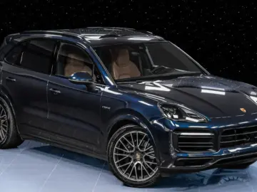 PORSCHE Cayenne E-Hybrid