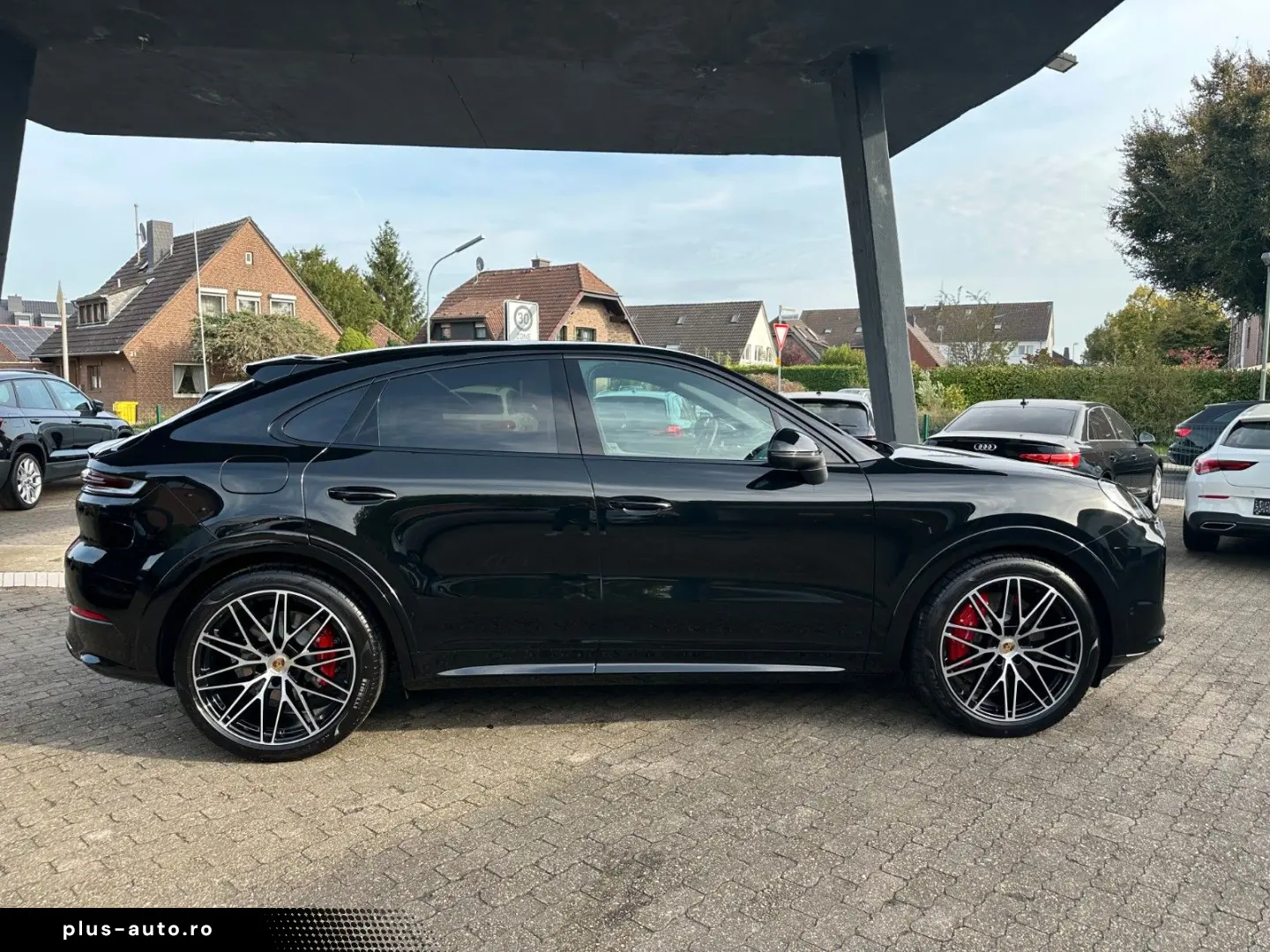 PORSCHE Cayenne S Coupe  Sport Design