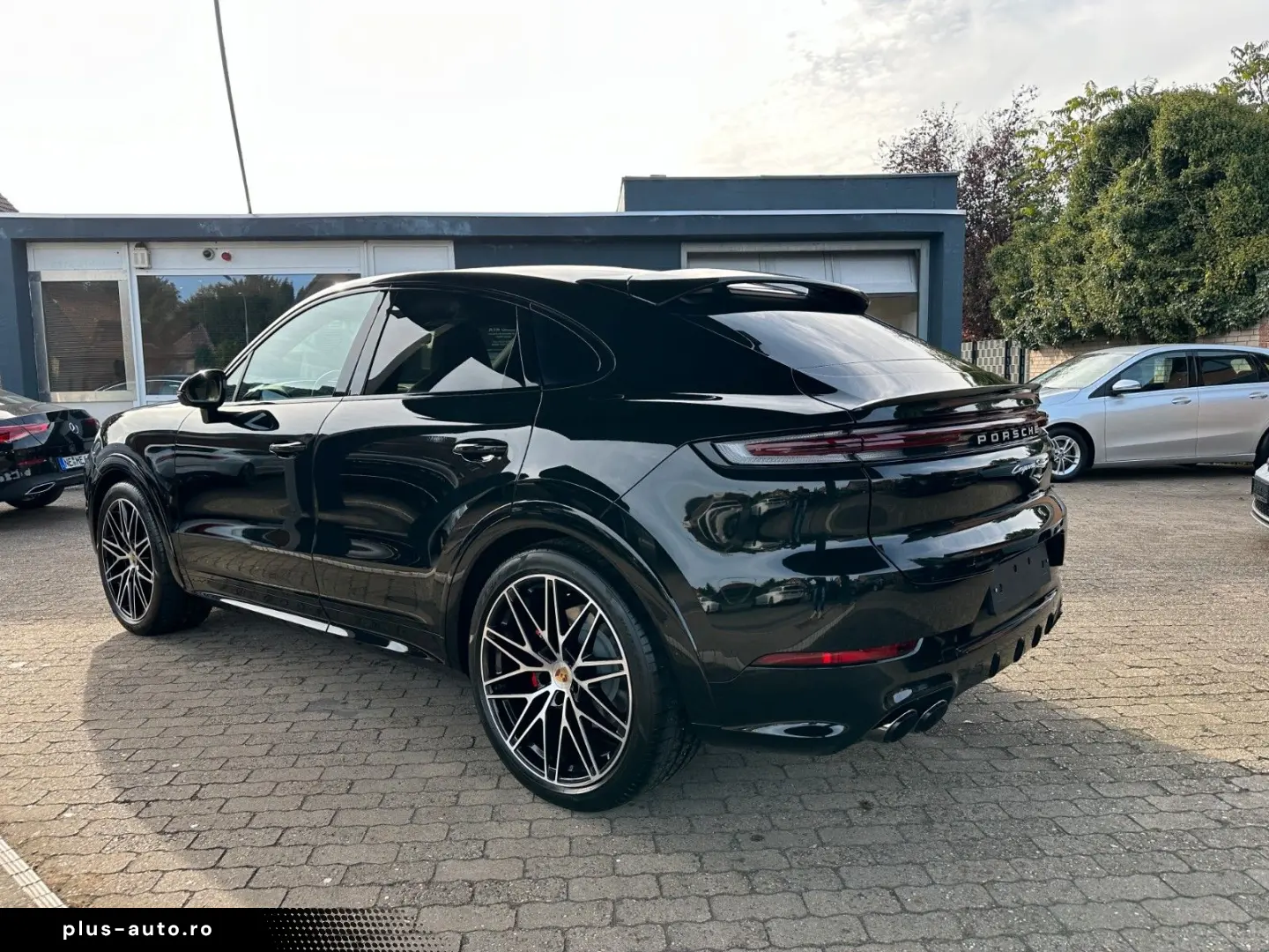 PORSCHE Cayenne S Coupe  Sport Design