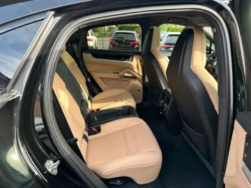 PORSCHE Cayenne S Coupe  Sport Design