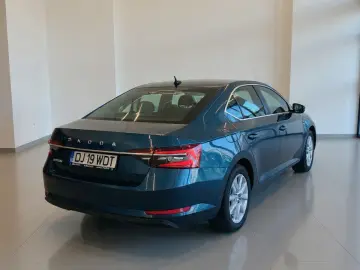 SKODA SUPERB 2.0 TDI 150 CP DSG