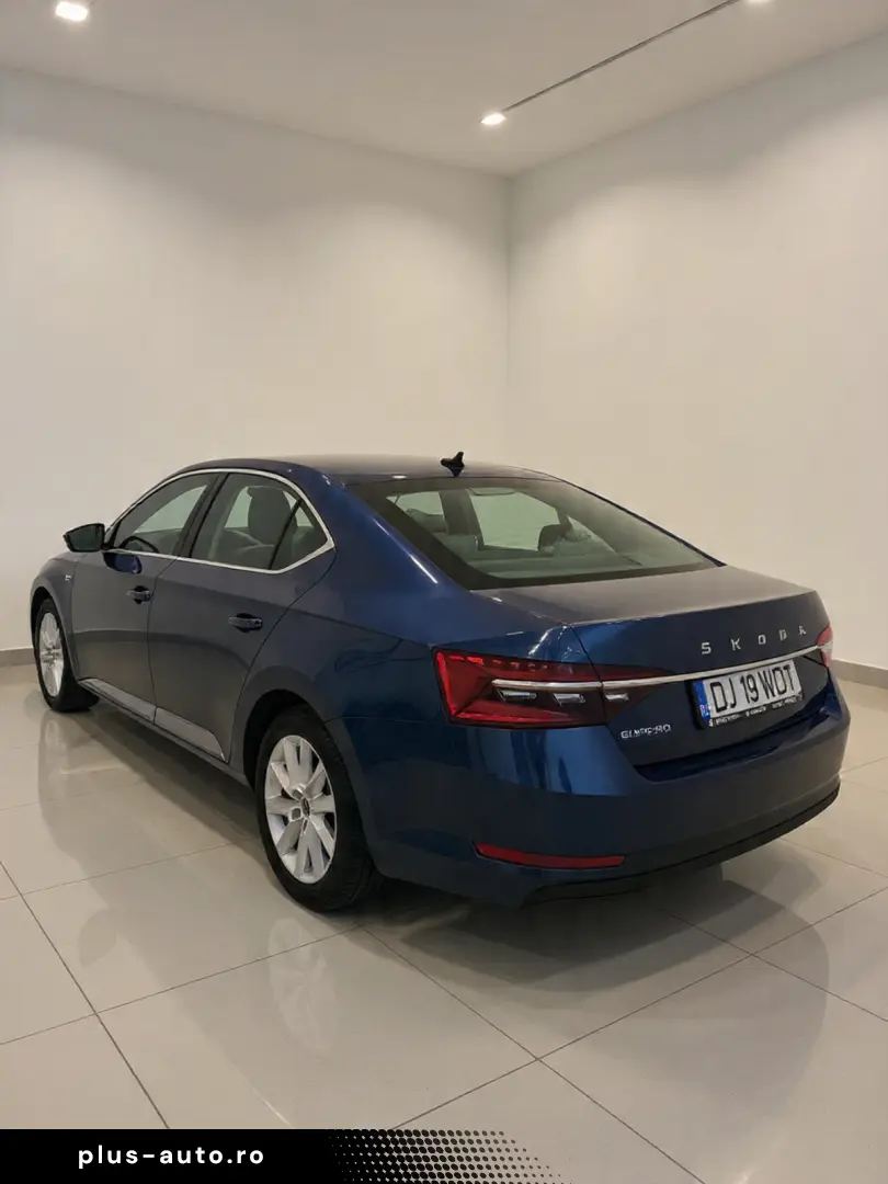 SKODA SUPERB 2.0 TDI 150 CP DSG