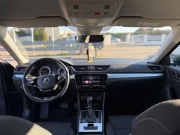 SKODA SUPERB 2.0 TDI 150 CP DSG