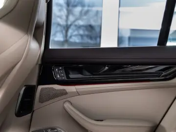 PORSCHE Panamera Turbo E-Hybrid SportDesign