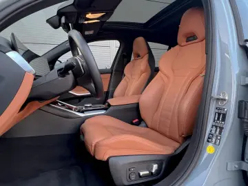 BMW 320d xDrive M Sport Glasdach DrivAsistPro Keyles