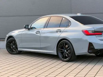 BMW 320d xDrive M Sport Glasdach DrivAsistPro Keyles