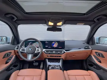 BMW 320d xDrive M Sport Glasdach DrivAsistPro Keyles