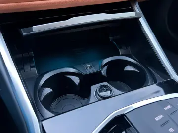 BMW 320d xDrive M Sport Glasdach DrivAsistPro Keyles