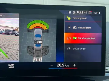 BMW 320d xDrive M Sport Glasdach DrivAsistPro Keyles