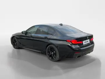 BMW 530d xDrive M Sport AHK Pano HUD Business