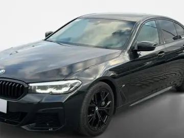 BMW 530d xDrive M Sport AHK Pano HUD Business