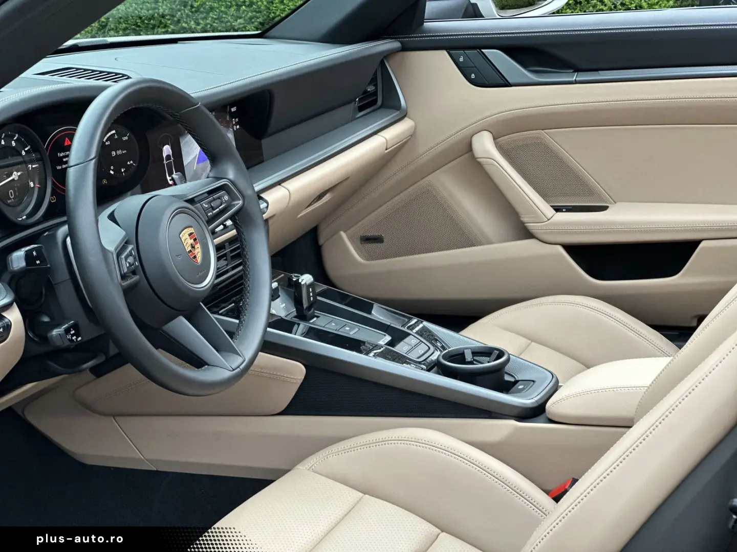 PORSCHE 992 911 Targa 4 Sport Design