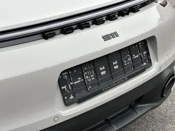 PORSCHE 992 911 Targa 4 Sport Design